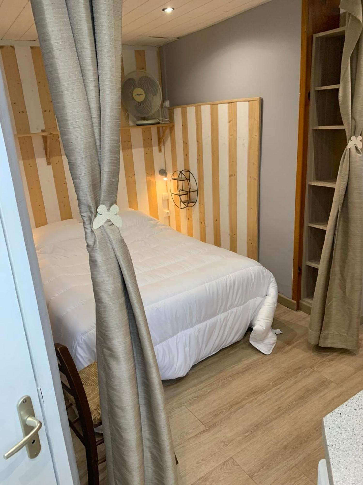 Апартаменты Marie Maxi 2 Adultes Et 2 Enfants - Linge Toilette Et Literie Et Menage Inclus Dans Le Tarif Ларёнс Экстерьер фото