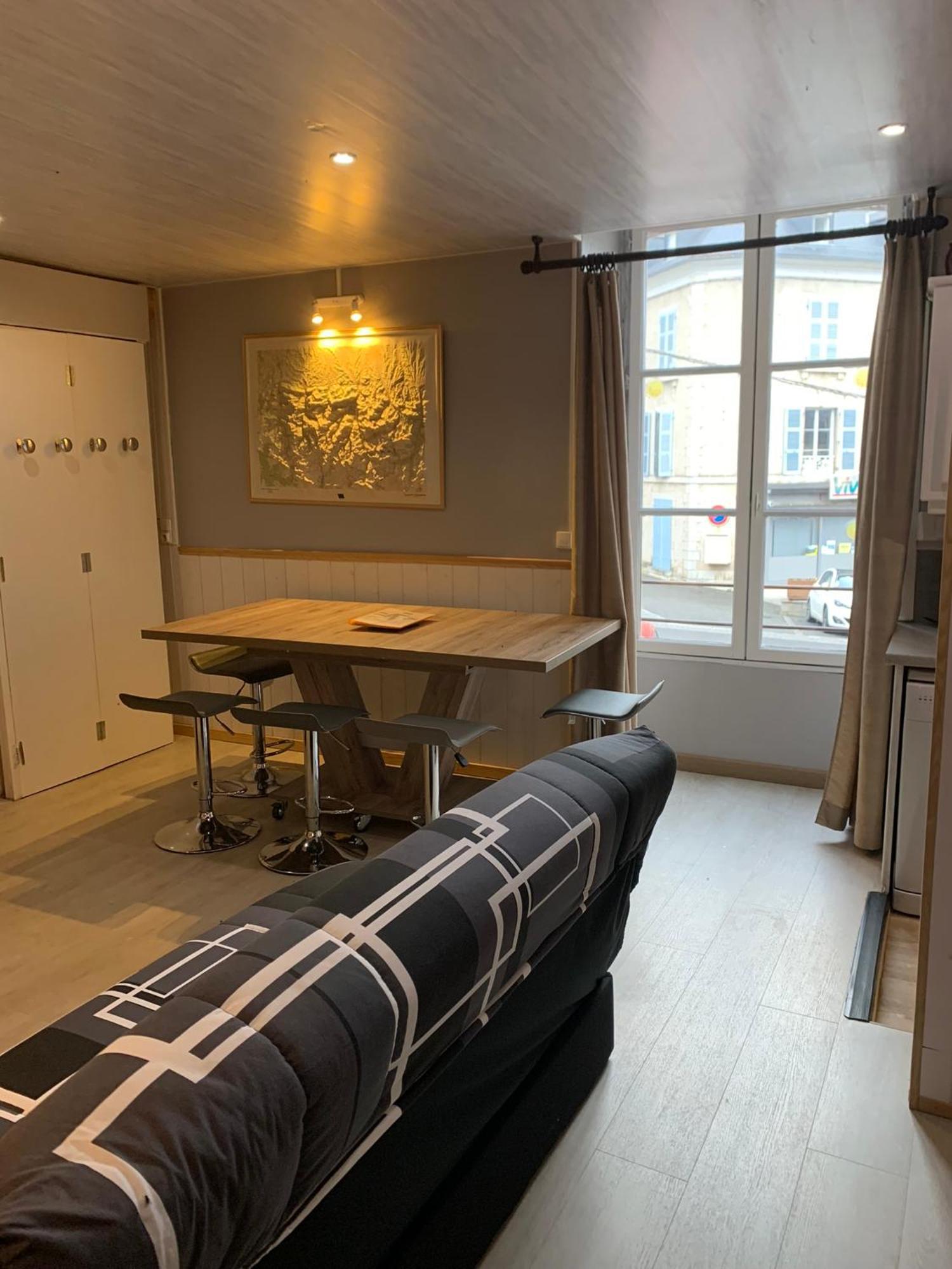 Апартаменты Marie Maxi 2 Adultes Et 2 Enfants - Linge Toilette Et Literie Et Menage Inclus Dans Le Tarif Ларёнс Экстерьер фото